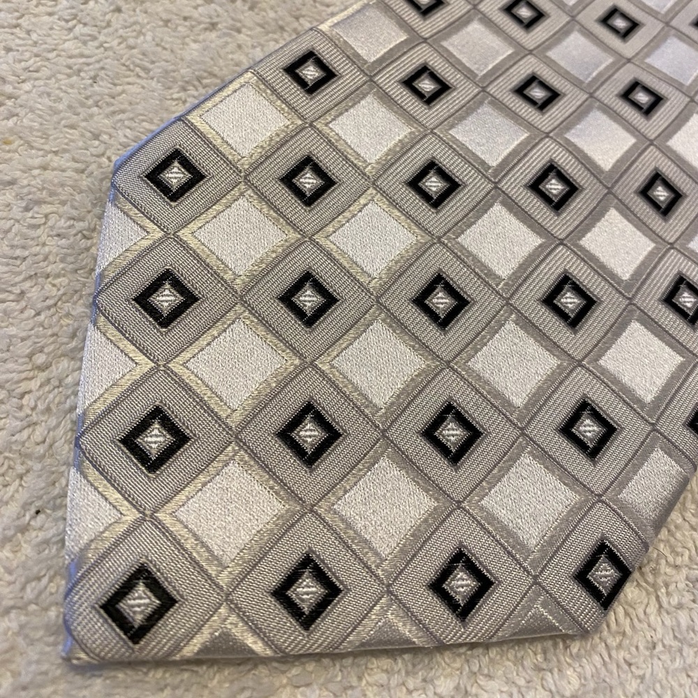 Brand New Stylish Custom Made Tie By ANYTHING BUT MONDAY